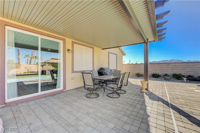 2096 Del Aqua Avenue, Henderson, NV 89002