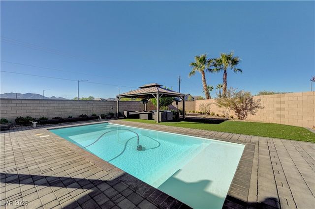 2096 Del Aqua Avenue, Henderson, NV 89002