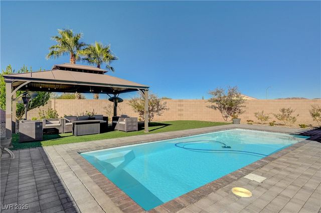 2096 Del Aqua Avenue, Henderson, NV 89002