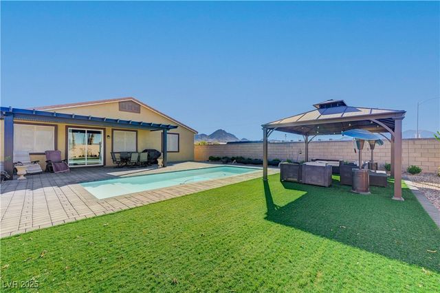 2096 Del Aqua Avenue, Henderson, NV 89002