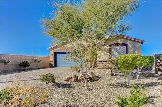 2096 Del Aqua Avenue, Henderson, NV 89002