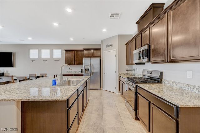 2096 Del Aqua Avenue, Henderson, NV 89002