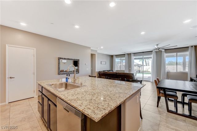 2096 Del Aqua Avenue, Henderson, NV 89002