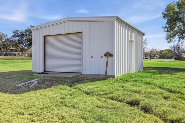 424 Edwards Drive, Dublin, TX 76446