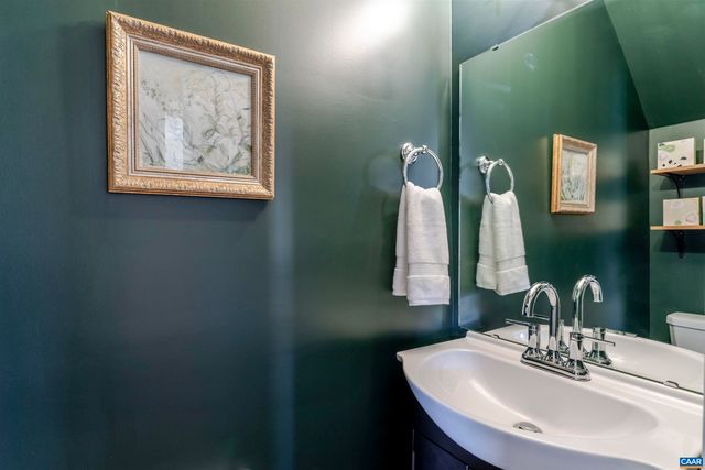 1107 MYRTLE ST, Charlottesville, VA 22902