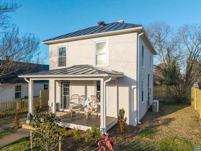 1107 MYRTLE ST, Charlottesville, VA 22902