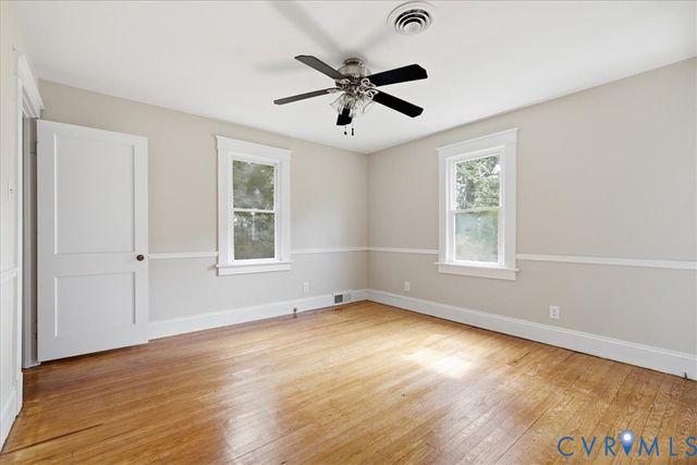 7232 Hopkins Rd, North Chesterfield, VA 23237