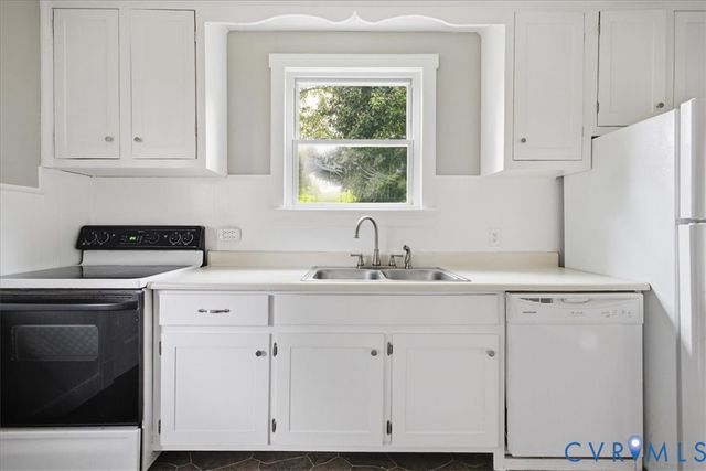 7232 Hopkins Rd, North Chesterfield, VA 23237
