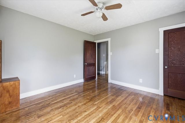 7232 Hopkins Rd, North Chesterfield, VA 23237