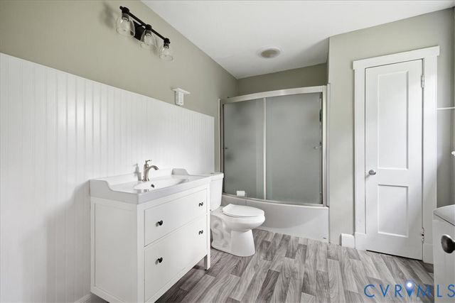 7232 Hopkins Rd, North Chesterfield, VA 23237
