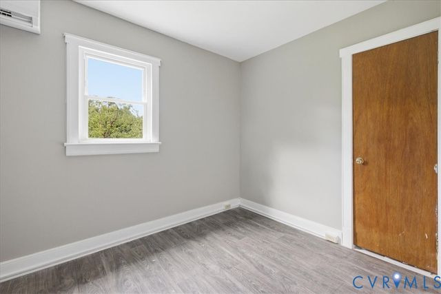7232 Hopkins Rd, North Chesterfield, VA 23237