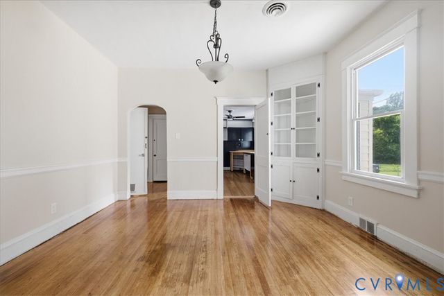 7232 Hopkins Rd, North Chesterfield, VA 23237