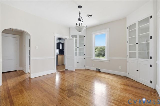 7232 Hopkins Rd, North Chesterfield, VA 23237