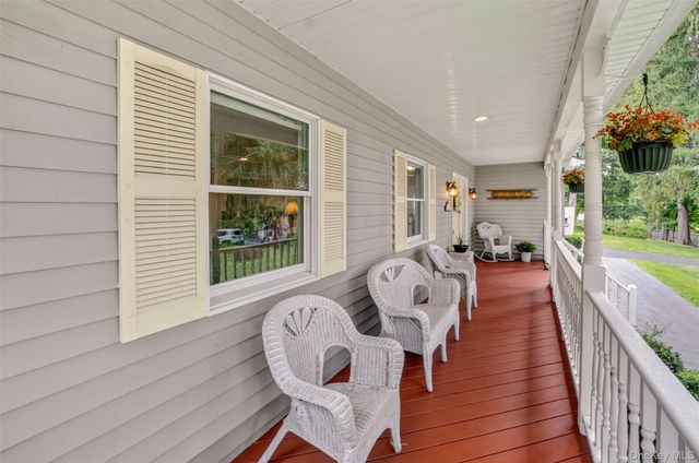 6 Summer Winds Court, Cornwall On Hudson, NY 12520