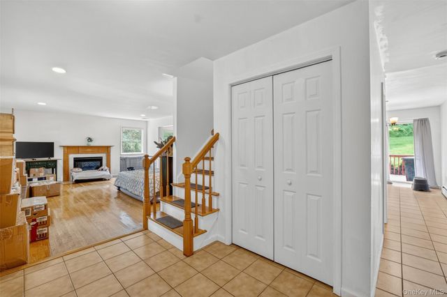 6 Summer Winds Court, Cornwall On Hudson, NY 12520