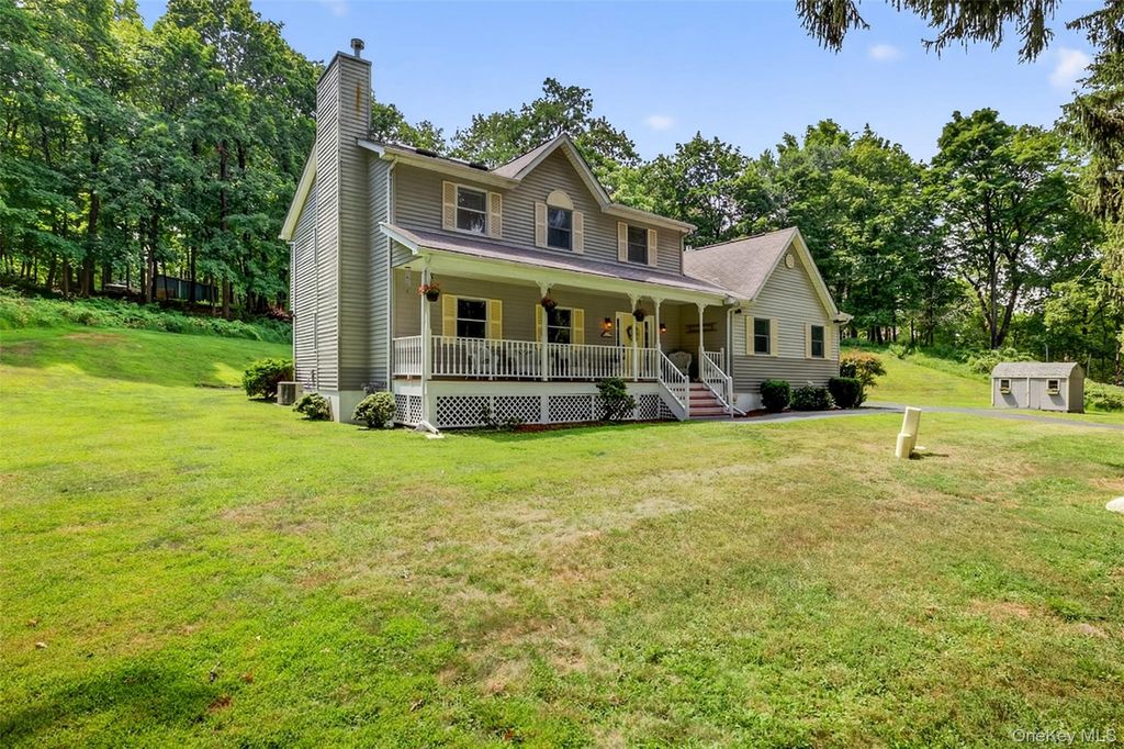 6 Summer Winds Court, Cornwall On Hudson, NY 12520