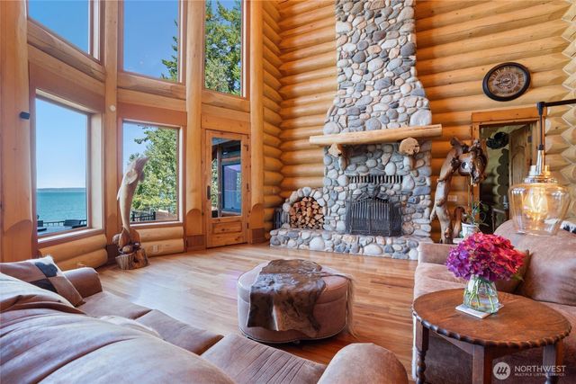 14594 NW Tree Top Lane, Seabeck, WA 98380