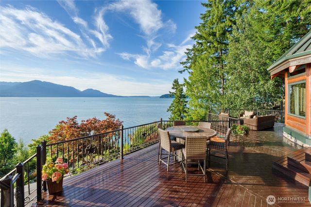 14594 NW Tree Top Lane, Seabeck, WA 98380