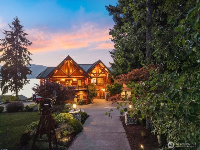 14594 NW Tree Top Lane, Seabeck, WA 98380