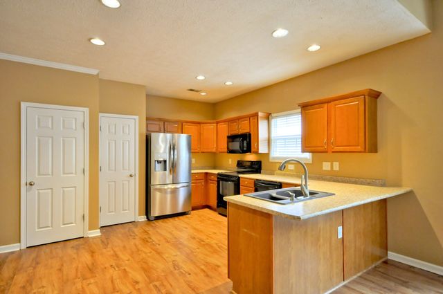 3818 HARVEST RDG, Clarksville, TN 37040