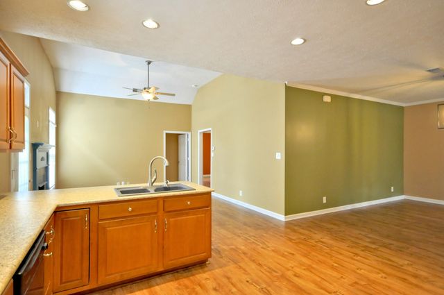 3818 HARVEST RDG, Clarksville, TN 37040