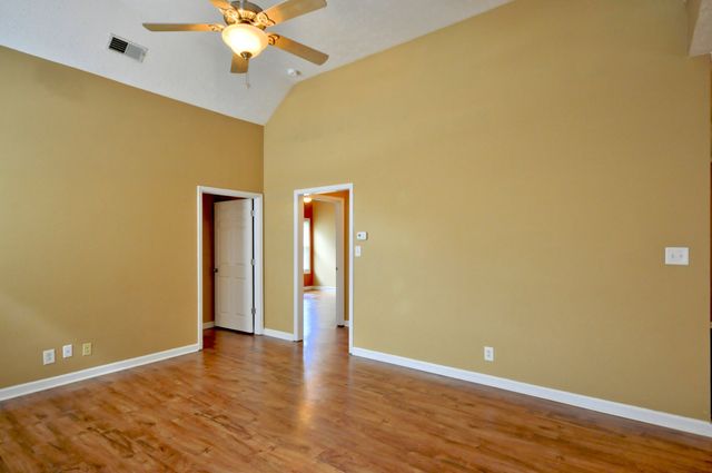 3818 HARVEST RDG, Clarksville, TN 37040