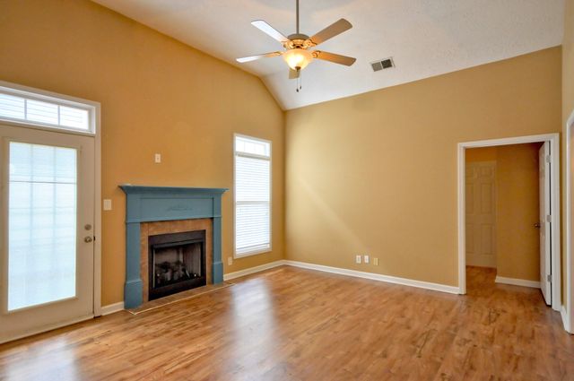 3818 HARVEST RDG, Clarksville, TN 37040