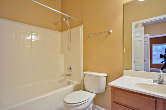 3818 HARVEST RDG, Clarksville, TN 37040