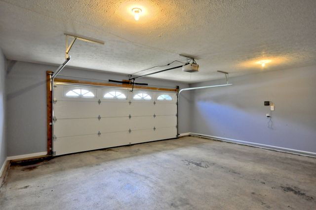 3818 HARVEST RDG, Clarksville, TN 37040