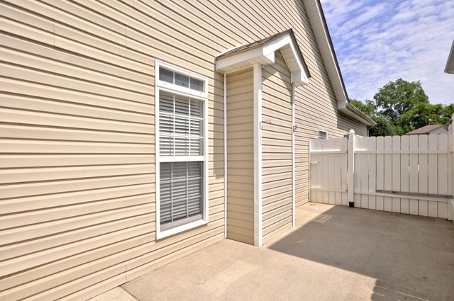 3818 HARVEST RDG, Clarksville, TN 37040
