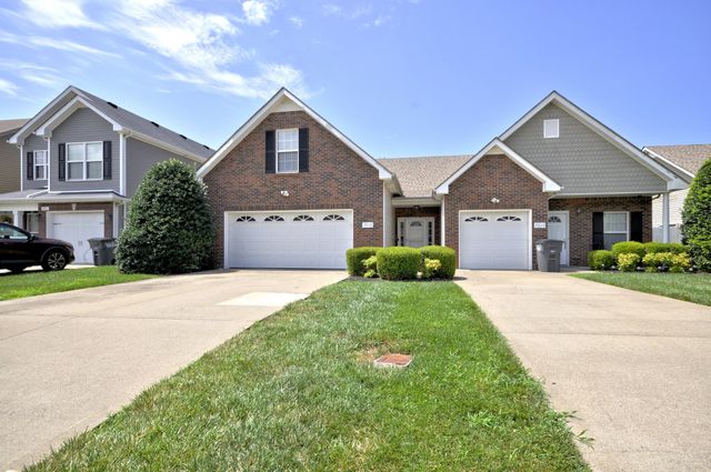 3818 HARVEST RDG, Clarksville, TN 37040