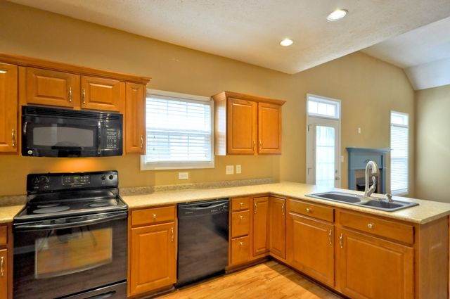 3818 HARVEST RDG, Clarksville, TN 37040