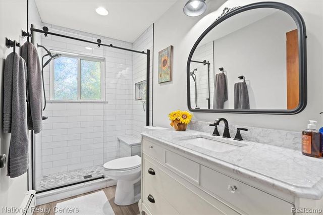 1785 Middle Road, Highland, MI 48357