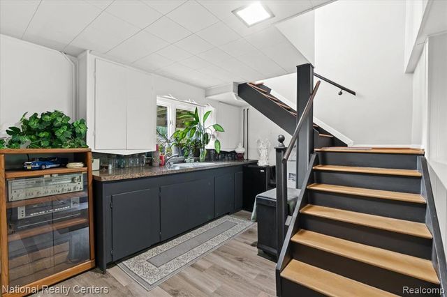 1785 Middle Road, Highland, MI 48357