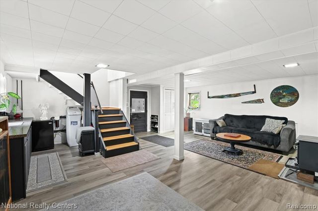 1785 Middle Road, Highland, MI 48357