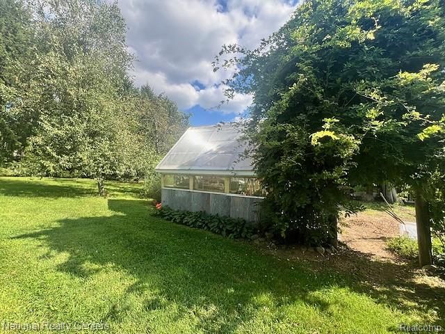 1785 Middle Road, Highland, MI 48357