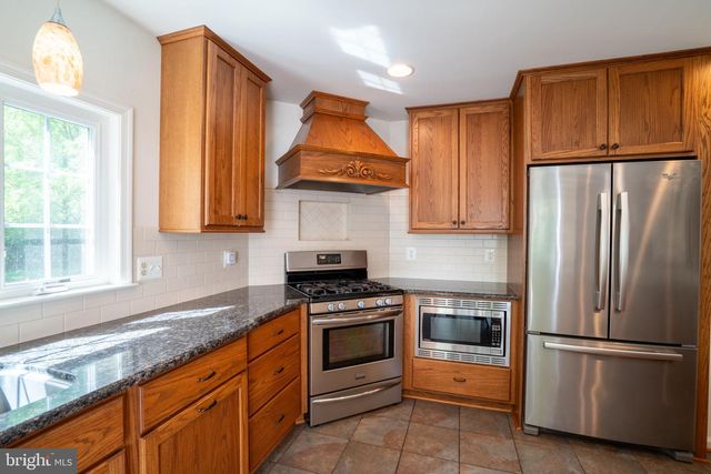 10955 SOUTHCOATE VILLAGE DR, Bealeton, VA 22712