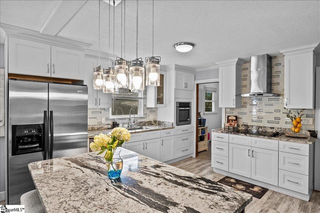 4 Rhonda Court, Greenville, SC 29617