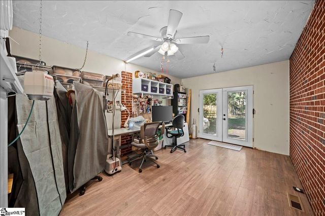 4 Rhonda Court, Greenville, SC 29617