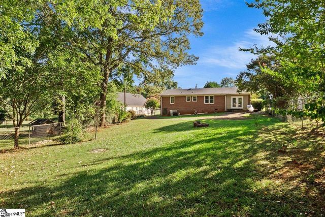 4 Rhonda Court, Greenville, SC 29617