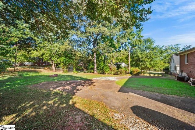 4 Rhonda Court, Greenville, SC 29617