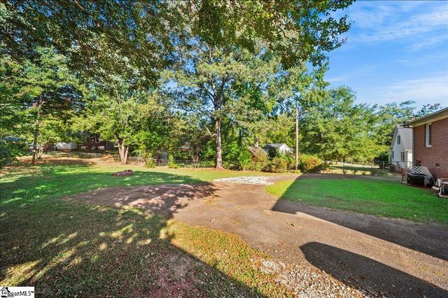 4 Rhonda Court, Greenville, SC 29617