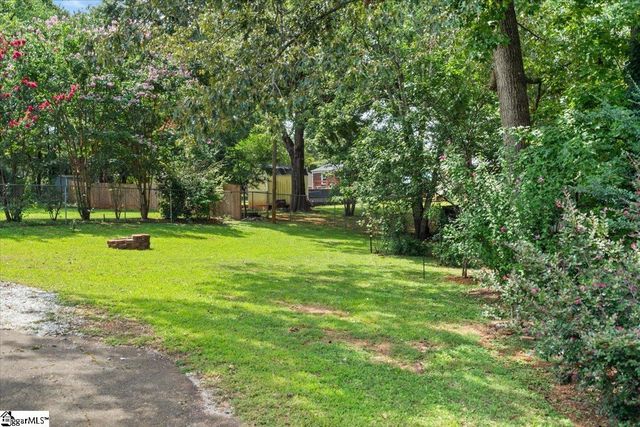 4 Rhonda Court, Greenville, SC 29617