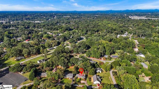 4 Rhonda Court, Greenville, SC 29617