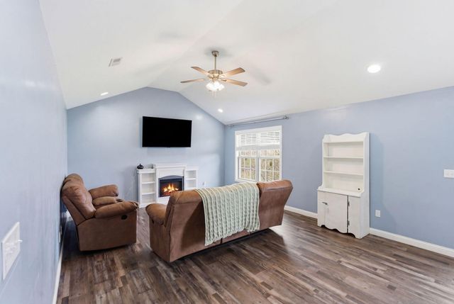 307 Wyldwood Way, Berea, KY 40403