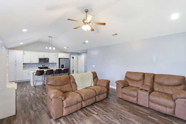 307 Wyldwood Way, Berea, KY 40403