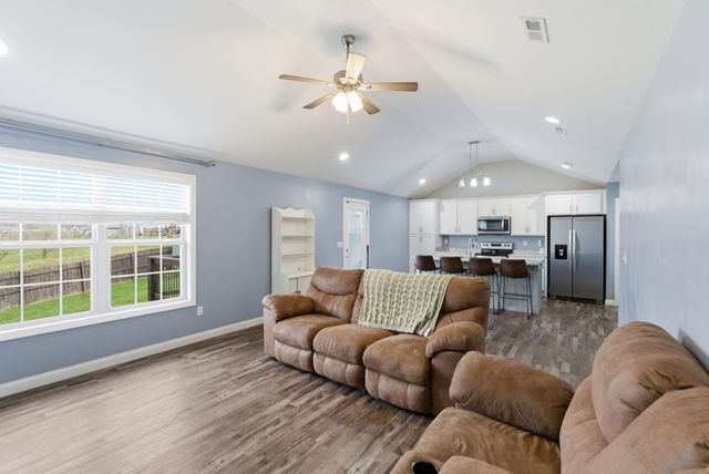 307 Wyldwood Way, Berea, KY 40403