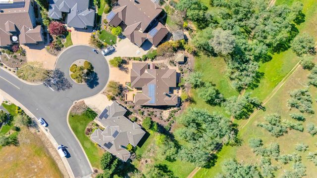 16 Rock Ridge, Copperopolis, CA 95228