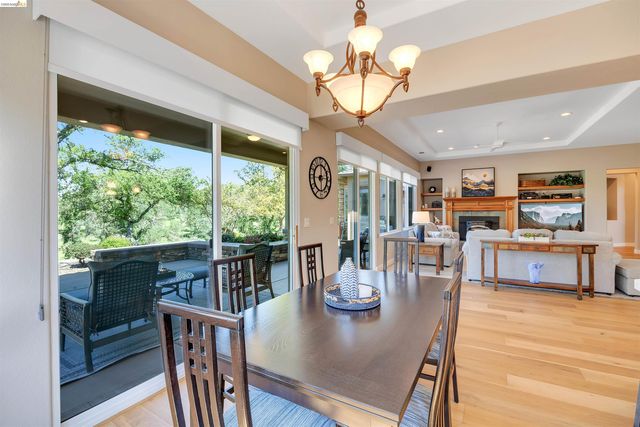 16 Rock Ridge, Copperopolis, CA 95228