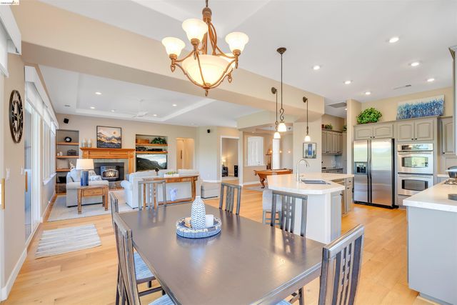 16 Rock Ridge, Copperopolis, CA 95228